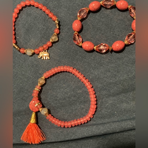 Matching bracelet set - Picture 3 of 16